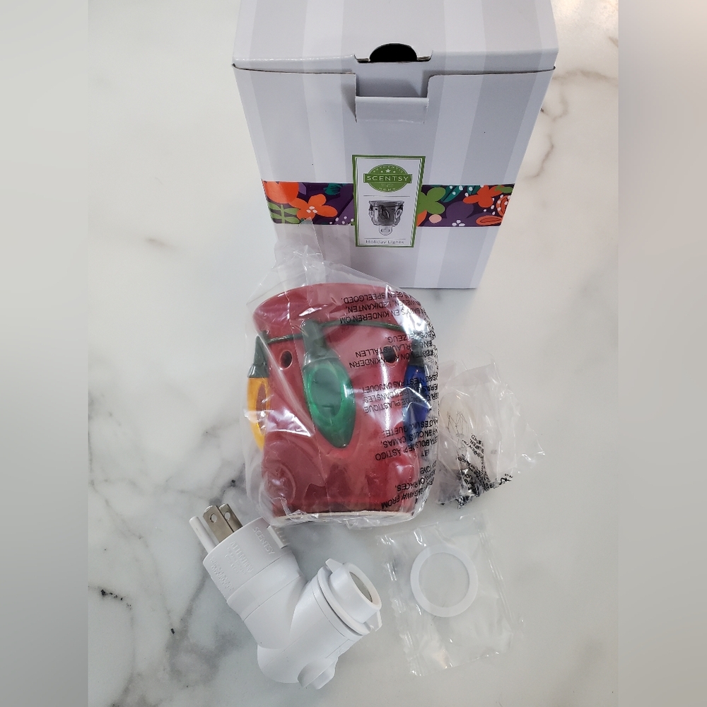 Holiday Lights Scentsy Plugin Mini Warmer - Picture 4 of 13